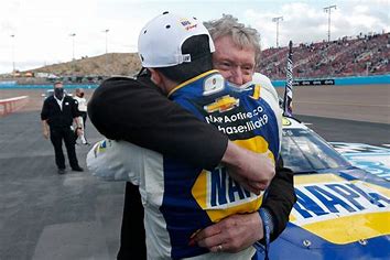 is-chase-elliott-related-to-bill-elliott