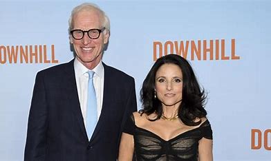 is-julia-dreyfus-related-to-richard-dreyfuss