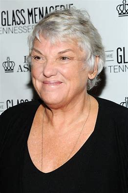 is-john-francis-daley-related-to-tyne-daly